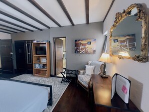 1 dormitorio, tabla de planchar con plancha, wifi gratis y ropa de cama