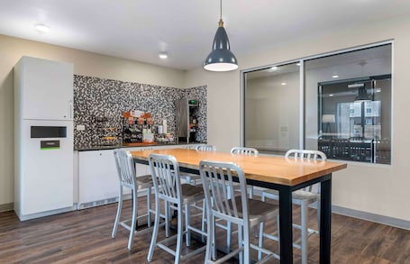 Free daily on-the-go breakfast. Extended Stay America Suites - Atlanta - Lithia Springs