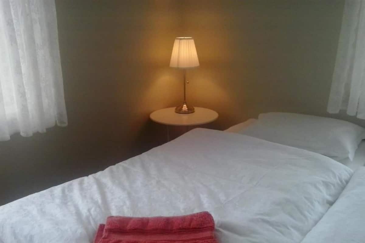 Basic Triple Room, Shared Bathroom | Blackout drapes, free WiFi, bed sheets