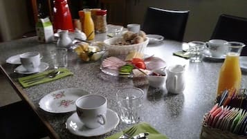 Breakfast buffet