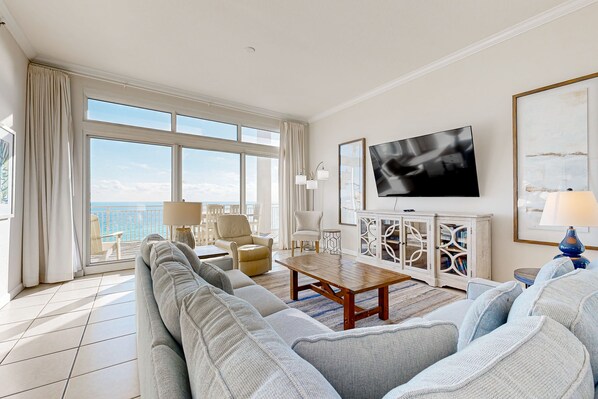 TV, DVD player - Beachfront condo w/private balcony, Gulf views & on-site shared amenities (Destin)