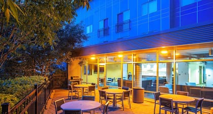 Barker Suites Southport