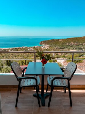 Family Quadruple Room | Terrace/patio - Aphrodite's Garden (Himarë)
