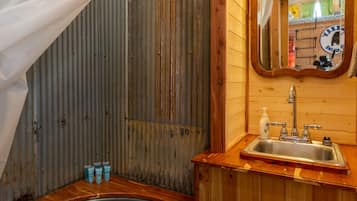 Cabane (Tiny House Martin) | Salle de bain