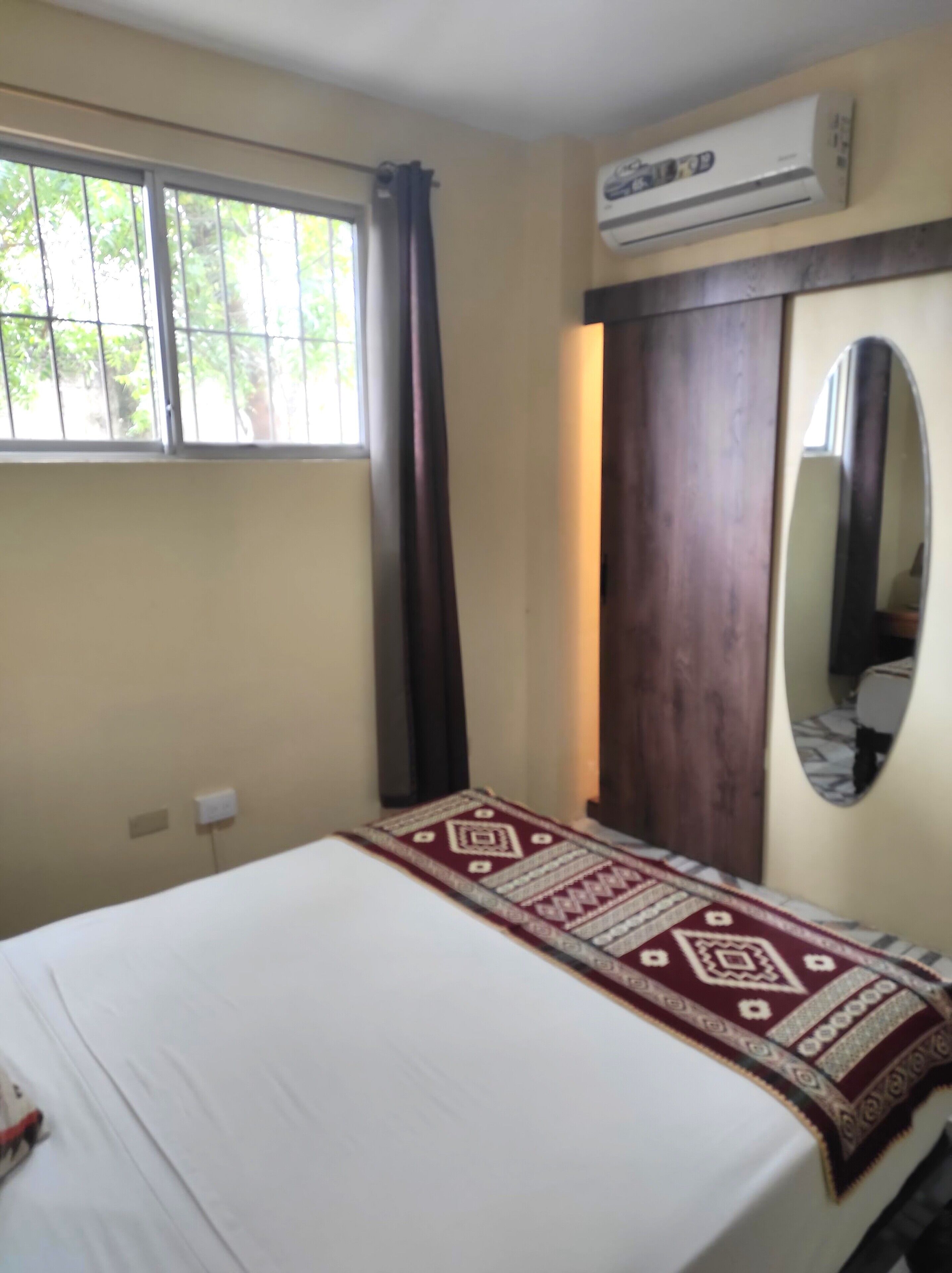 Photo - Dreamkapture Hostel close to the airport and bus terminal