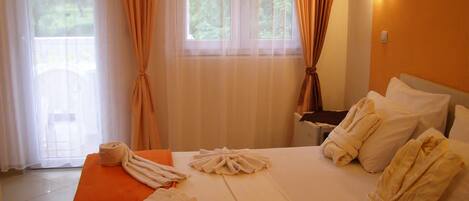 9 Schlafzimmer, WLAN