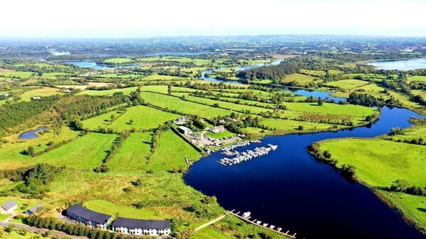House | Property grounds - Beautiful 50 Riverun (Belturbet)