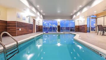 Indendørs pool