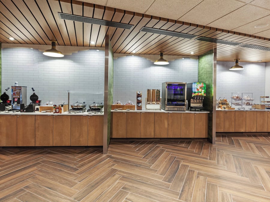 Petit déjeuner continental compris tous les jours