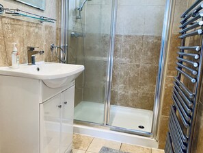 Bathroom - Studio B Baker Street (London)