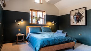 Room - Modern Rustic 2 Bed Converted Stable - High up the Kent Downs (Ashford)