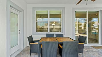 Basic House, 6 Bedrooms, Private Pool (5 Bathrooms) | Terrace/patio