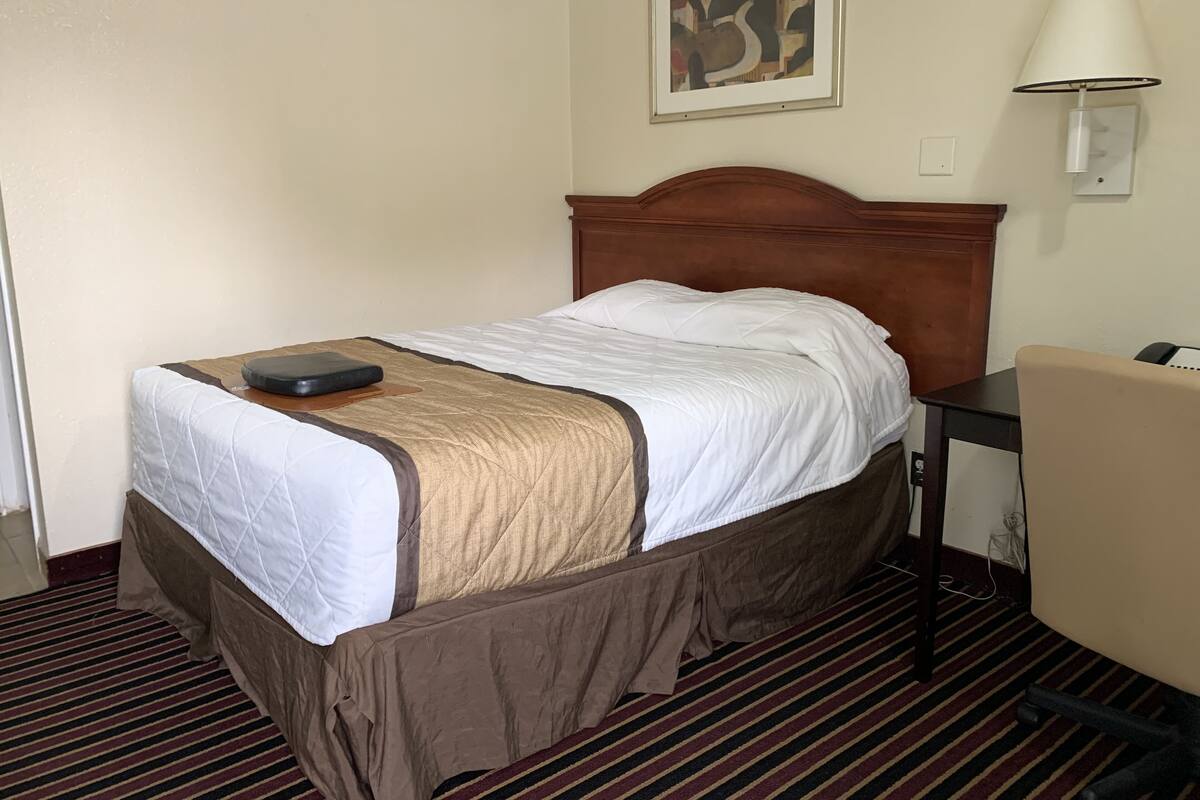 Classic Single Room