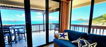 Beachtacular! - Incredible Views - Corner Unit.