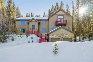 Exterior - High Point Lodge: Private Home, Cozy Patio Area & Hot Tub! (Breckenridge)