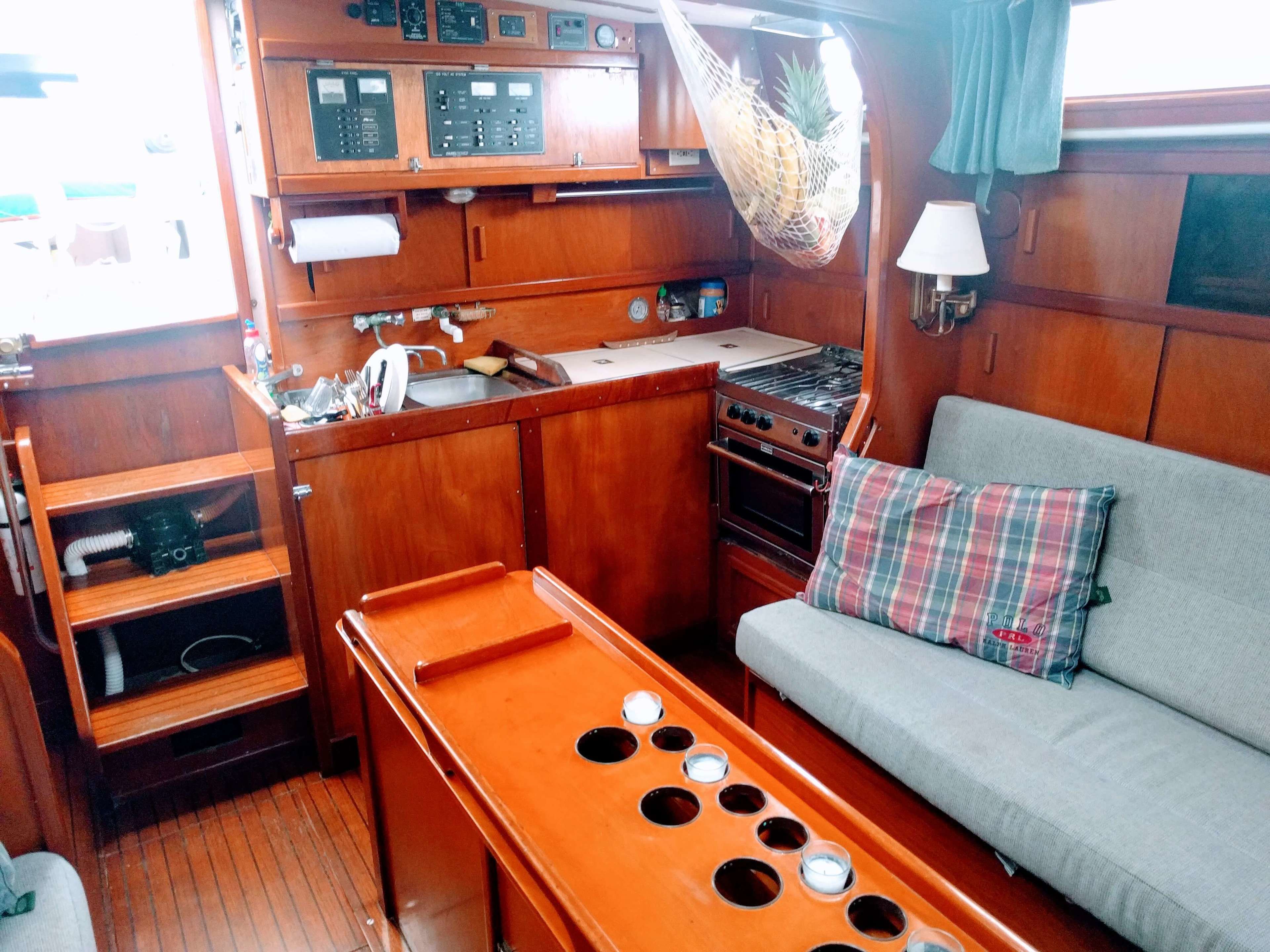 ルーム | 共用キッチン | 冷蔵庫、オーブン、コンロ、コーヒー / ティーメーカー