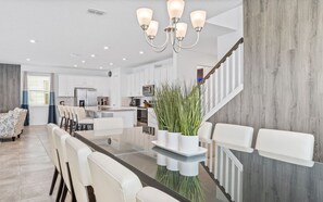 豪華單棟房屋, 私人泳池 (9 Bedrooms, 6.5 Bathrooms) | 飯廳