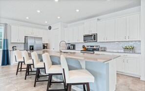 Casa Deluxe, piscina privada (9 Bedrooms, 6.5 Bathrooms) | Cocina privada | Frigorífico, cafetera o tetera, tostadora y licuadora