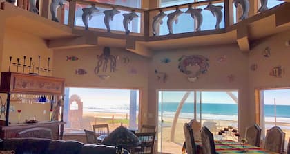 Stunning 5,000 square foot 7 bedroom Beach front home! Sleeps 22