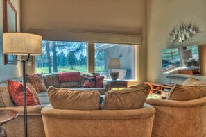 Tv, videospil, kontorer