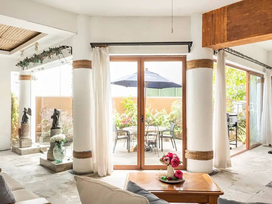 45-inch Smart TV with satellite channels, TV