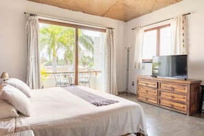 Superior Room | Individually decorated, individually furnished, blackout curtains - Casa La Columna (Puerto Vallarta)