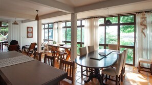 Dining - Paradise with an exclusive location - comfort, nature and privacy in Florianópolis. (Florianópolis)