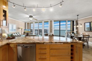 Interior - Sea Gull #407: Beachfront 2 Bedroom 2 Bathroom With Spectacular Views and 24 Hour Management (Port Aransas)