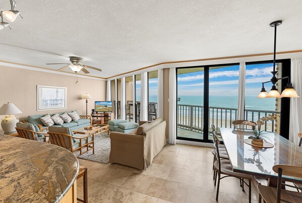 TV - Sea Gull #407: Beachfront 2 Bedroom 2 Bathroom With Spectacular Views and 24 Hour Management (Port Aransas)