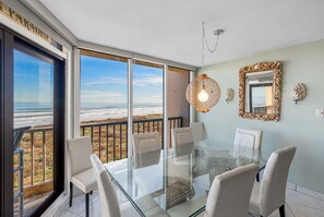 Dining - Sea Gull #310L: Beachfront 2 Bedroom 2 Bathroom With Spectacular Views and 24 Hour Management (Port Aransas)