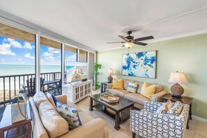 TV - Sea Gull #502LK: Beachfront 1 Bedroom 1 Bathroom With Spectacular Views and 24 Hour Management (Port Aransas)