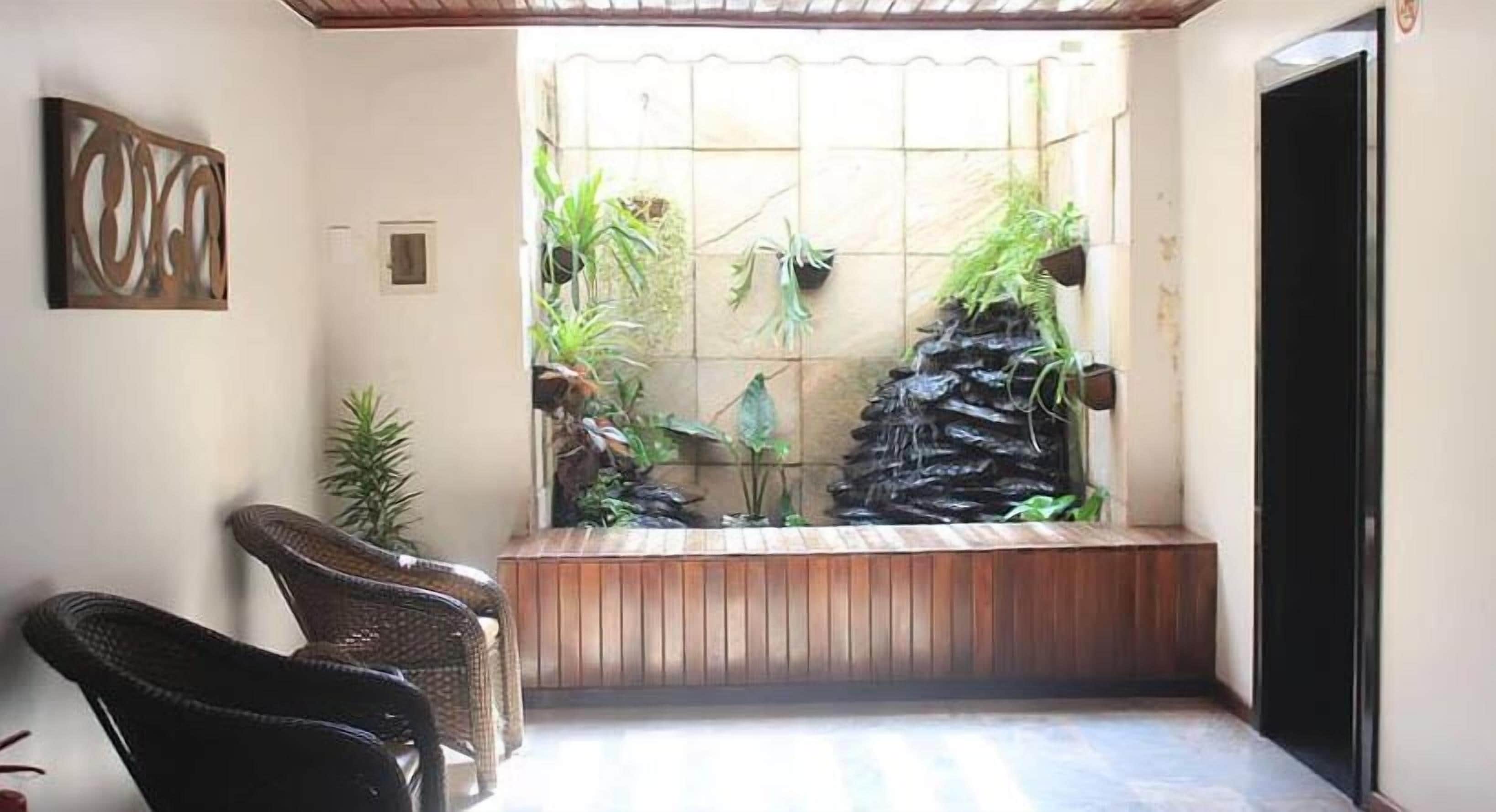 Área de estar no saguão