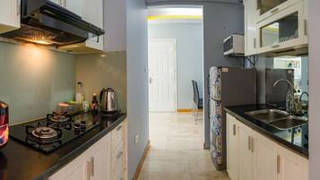 Microondas, horno y parrilla de estufa