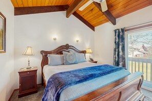 2 bedrooms, iron/ironing board, Internet, bed sheets