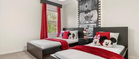 5 室のベッドルーム、アイロン / アイロン台、旅行用ベビーベッド、WiFi