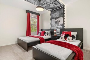 5 bedrooms, travel cot, WiFi, bed sheets
