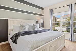 4 Schlafzimmer, Reisekinderbett, WLAN, Bettwäsche