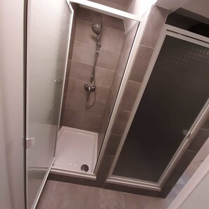 Douche de la salle de bain