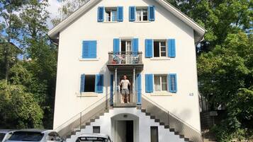 Basic-Zimmer | Fassade der Unterkunft