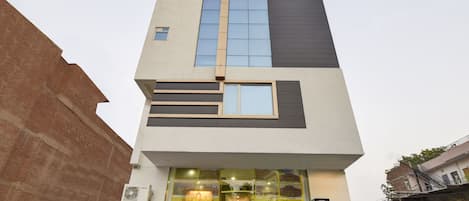 Fachada de la propiedad