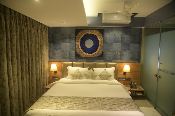 Zimmersafe, individuell dekoriert, individuell eingerichtet