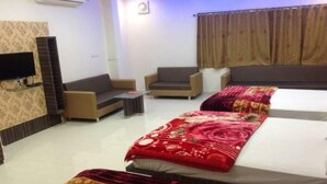 Unclassified image, 4 of 20, button - Hotel Naman Palace (Ujjain)