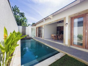 Villa, 2 soverom, privat basseng | Individuelt dekorert, individuelt innredet og skrivebord
