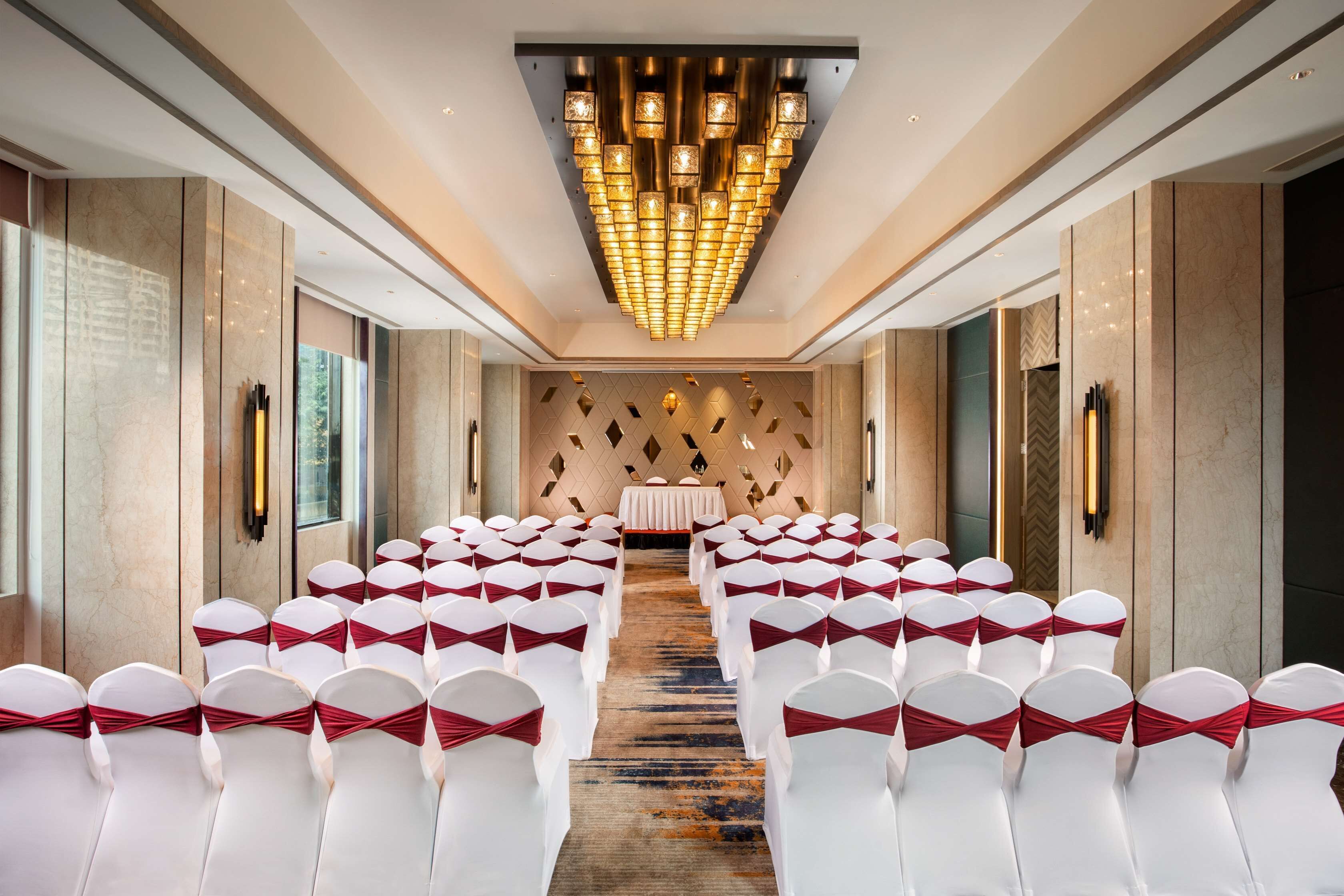 Photo - Royal Hometel Suites Dahisar Mumbai