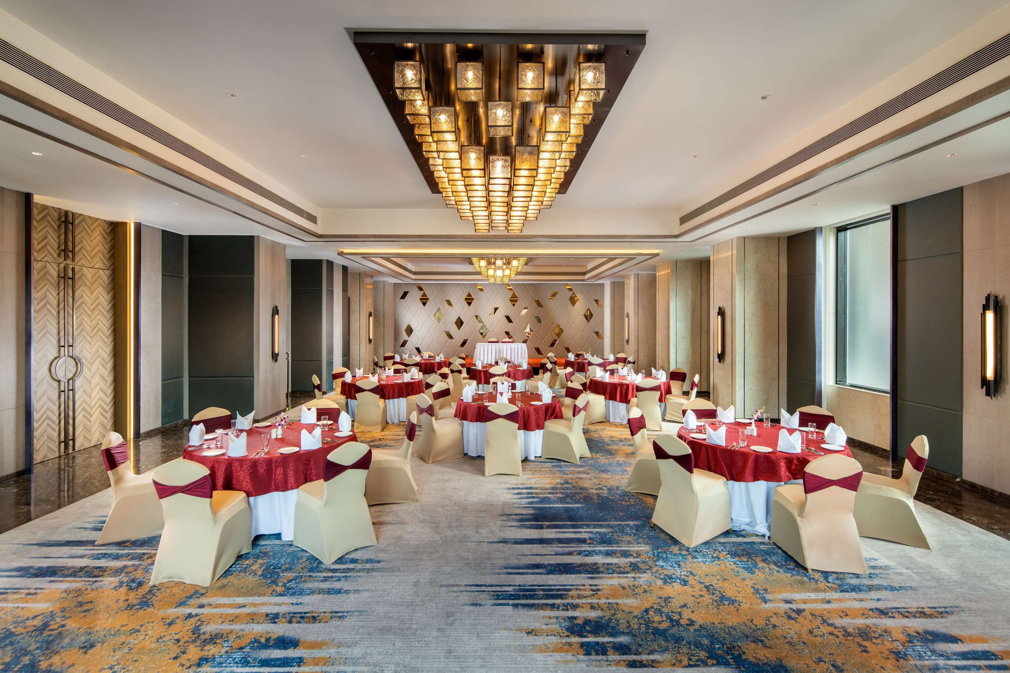 Photo - Royal Hometel Suites Dahisar Mumbai