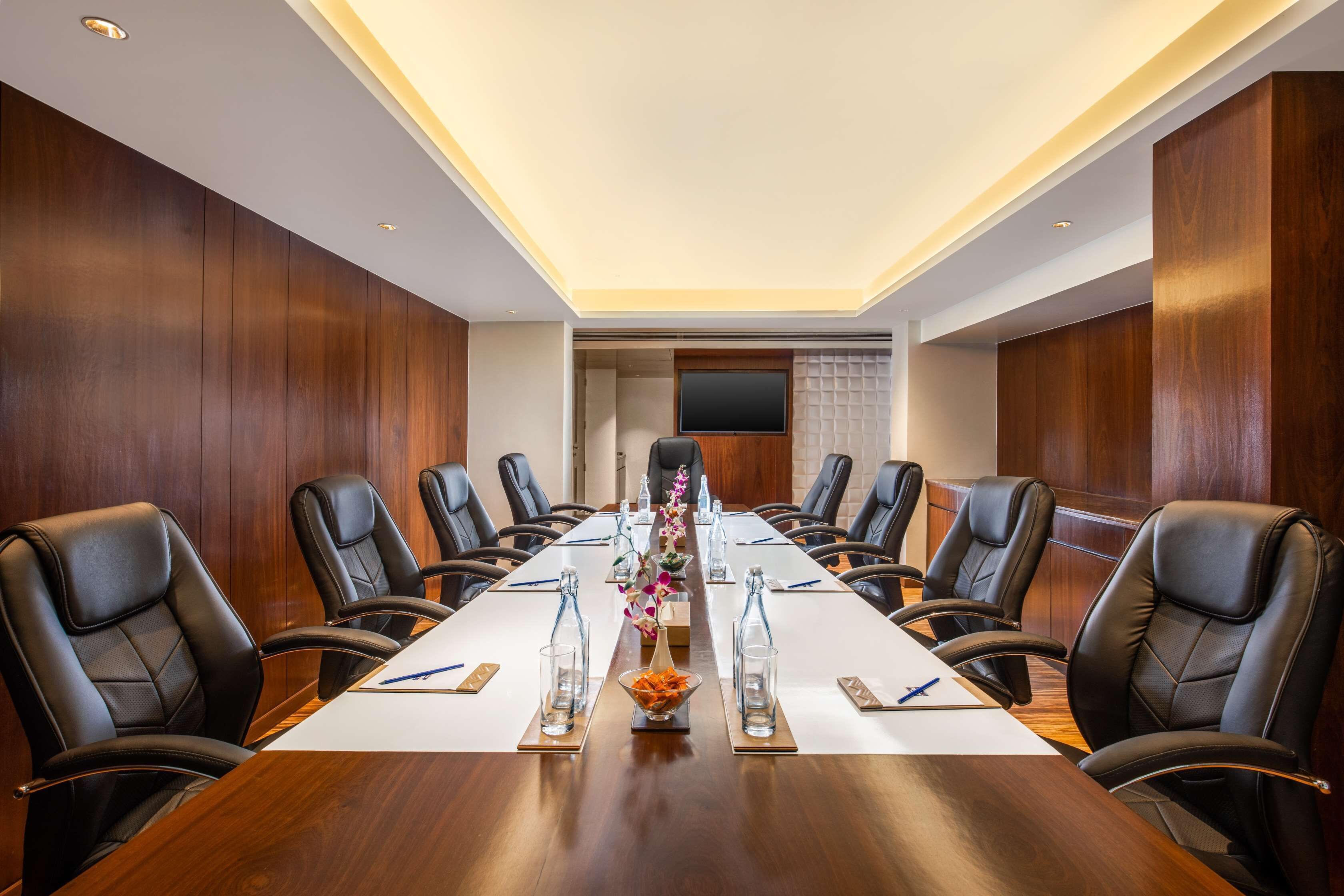 Photo - Royal Hometel Suites Dahisar Mumbai
