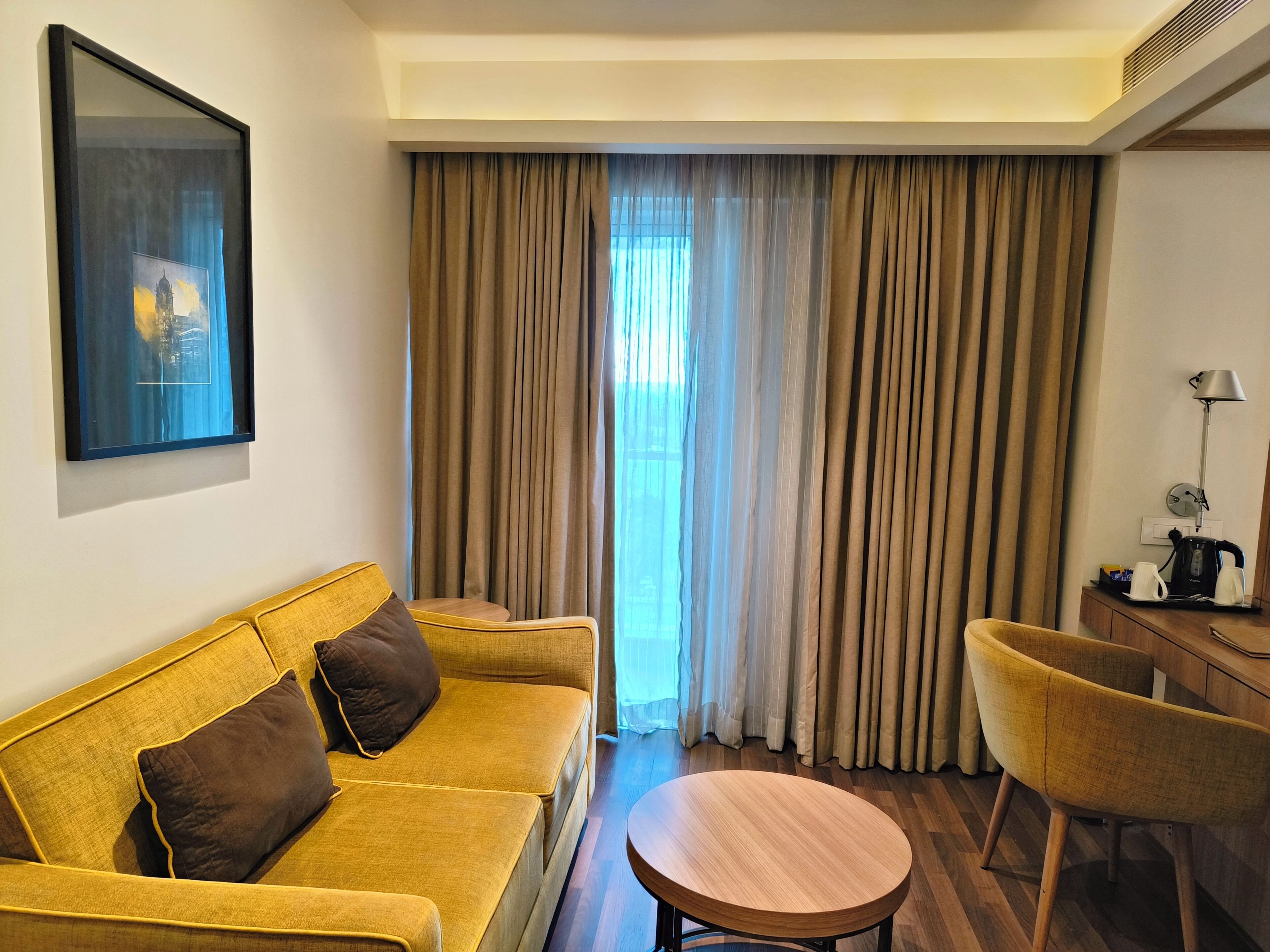 Photo - Royal Hometel Suites Dahisar Mumbai