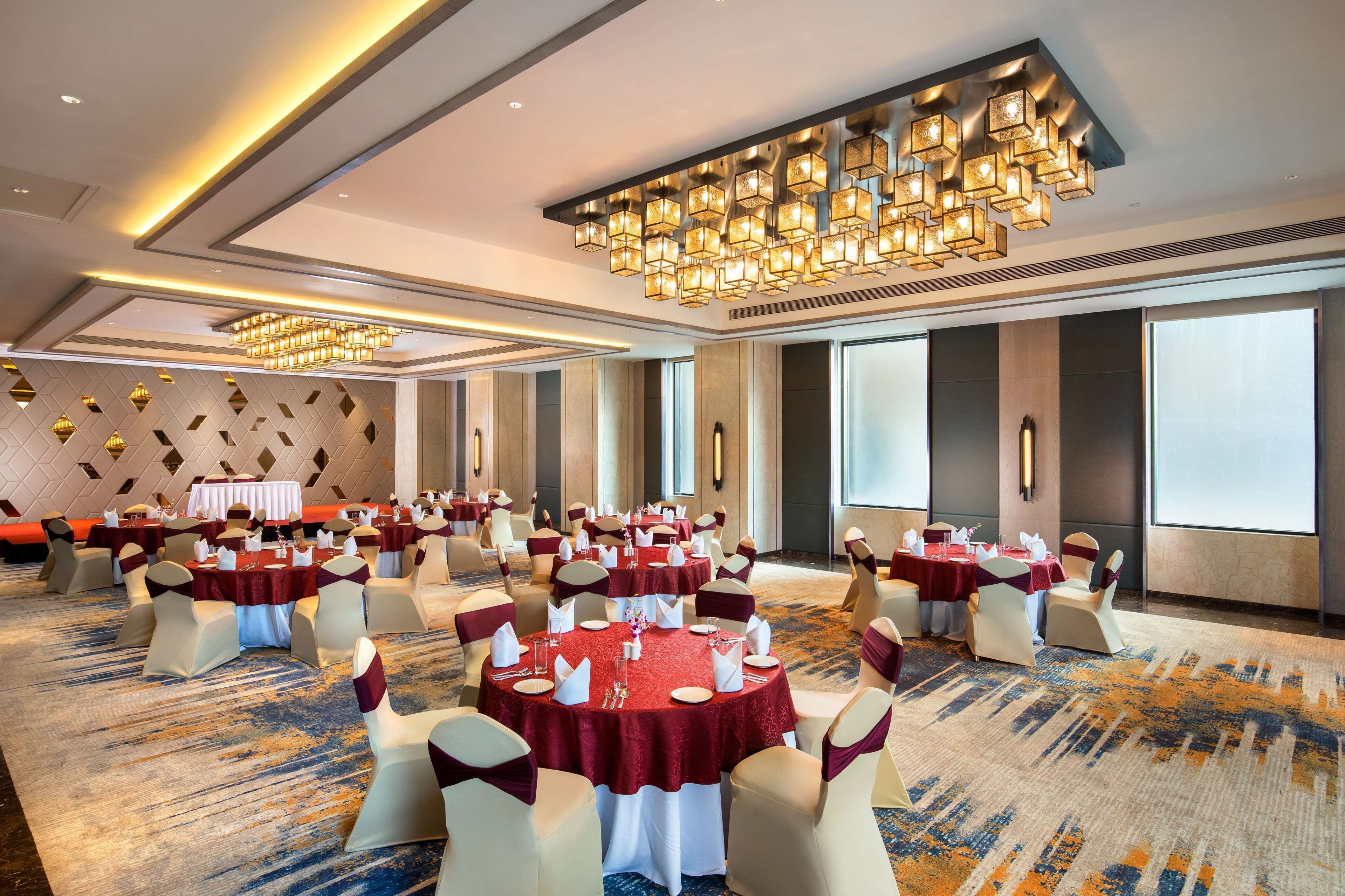 Photo - Royal Hometel Suites Dahisar Mumbai
