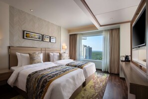 Suite | Seprai katun Mesir, seprai premium, minibar, dan brankas