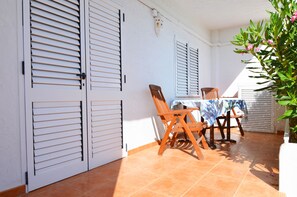 Studio, Balcony | Balcony